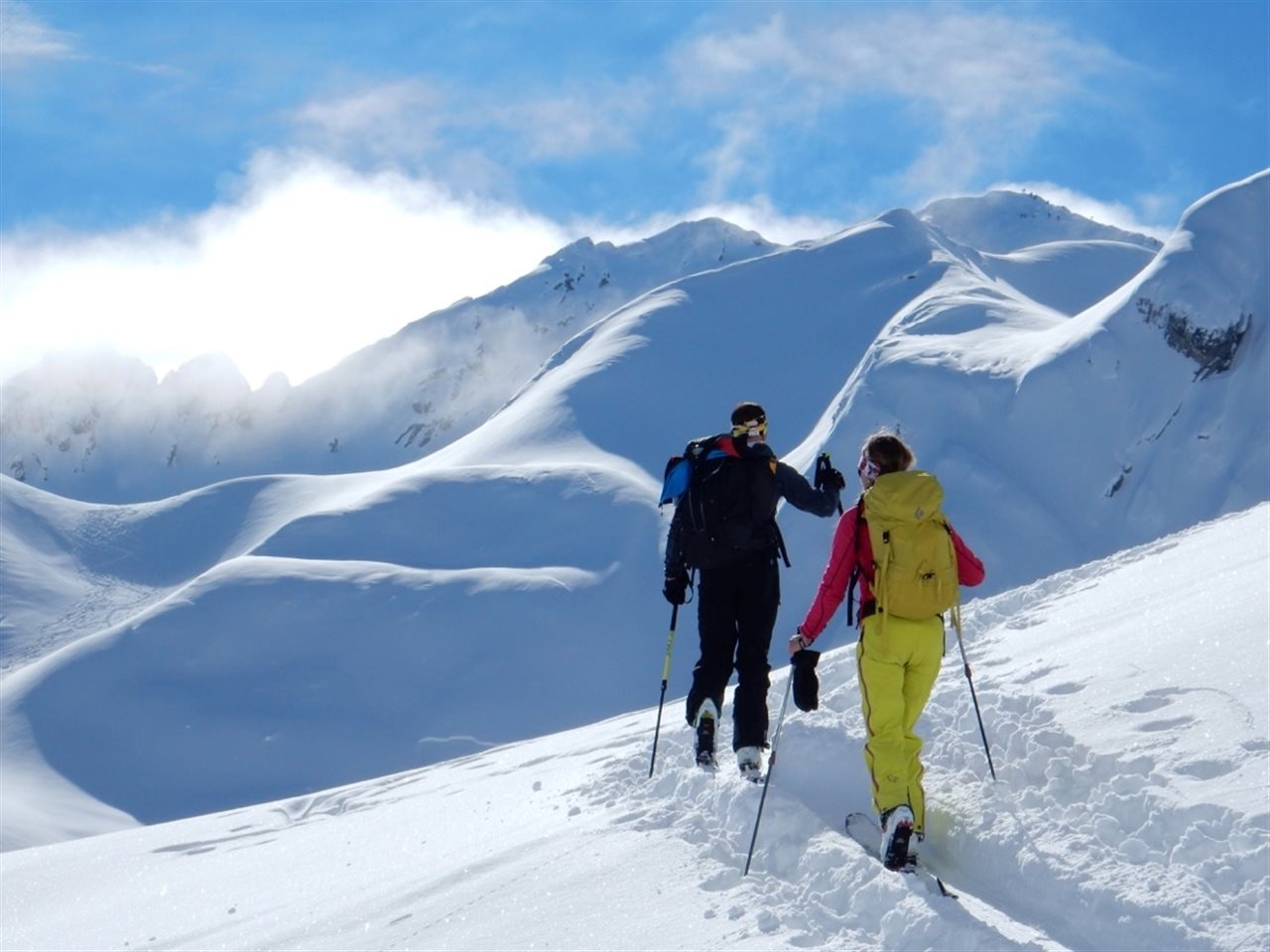 Bild zu 21-0006-01: Skitouren: Berge im Winter