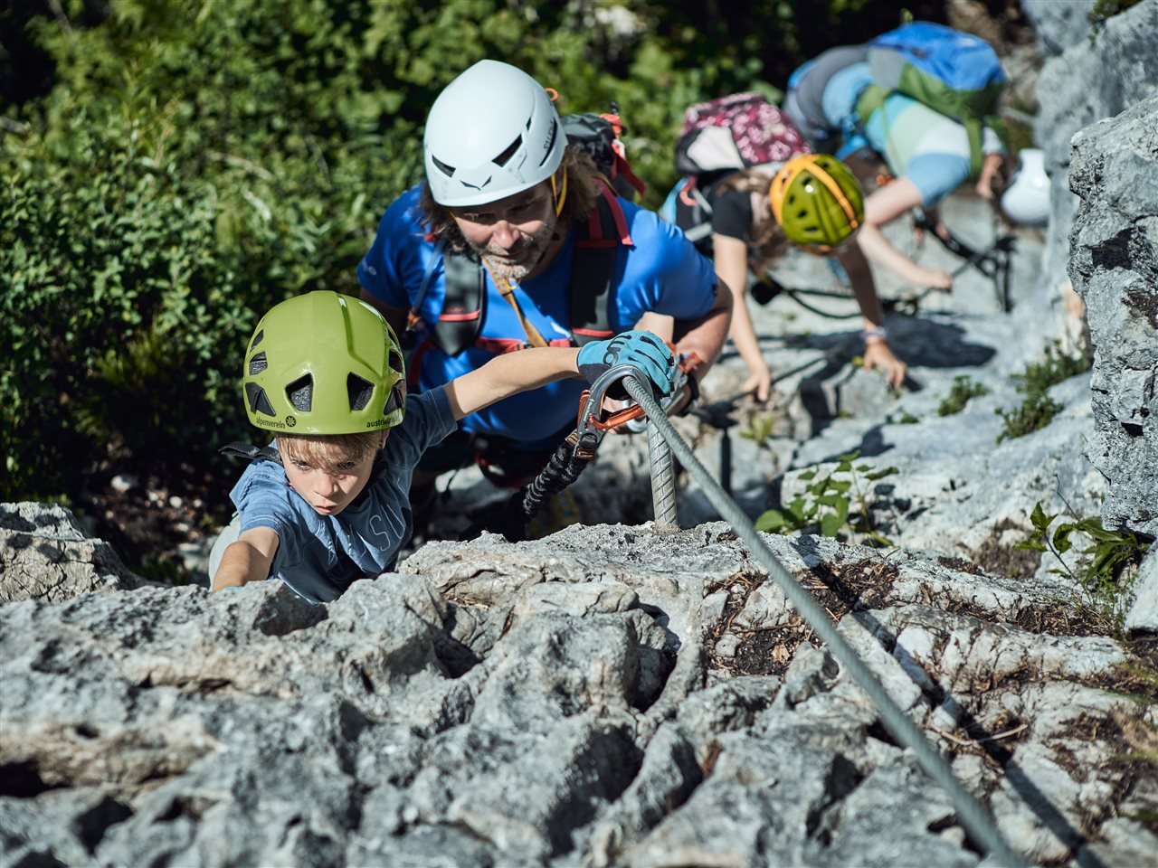 Bild zu 24-0055-01: Übungsleiter*in Klettersteig Jugend